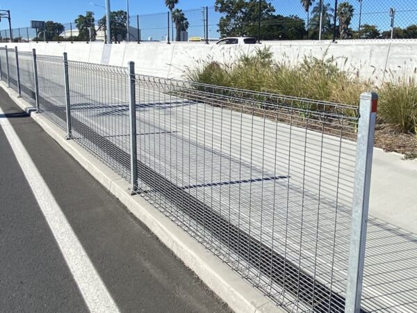 Parkway Cycle safe fencing