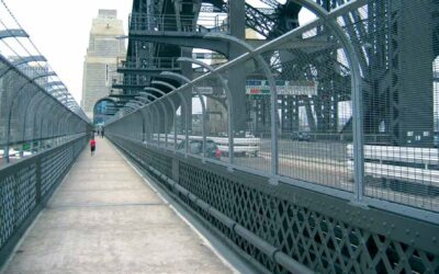 HOW TO PREVENT CORROSION OF METAL FENCES