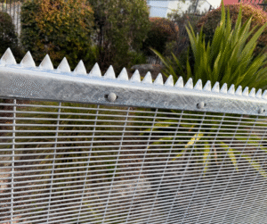 Razorback Fence Rail