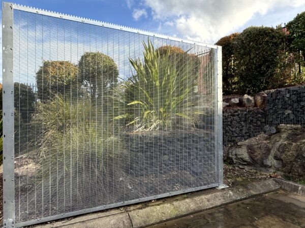 Razorback Spiked Fence Spike on full Promax 358 3.0 m panel